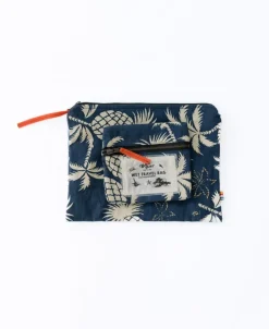 Golden Breed Bags|Hats & Caps-Marco Wet Travel Bag | Navy